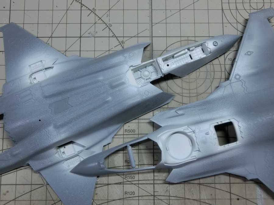 ハセガワ1/72 ライトニングⅡ F-35B制作記 3: 日の丸航空隊の