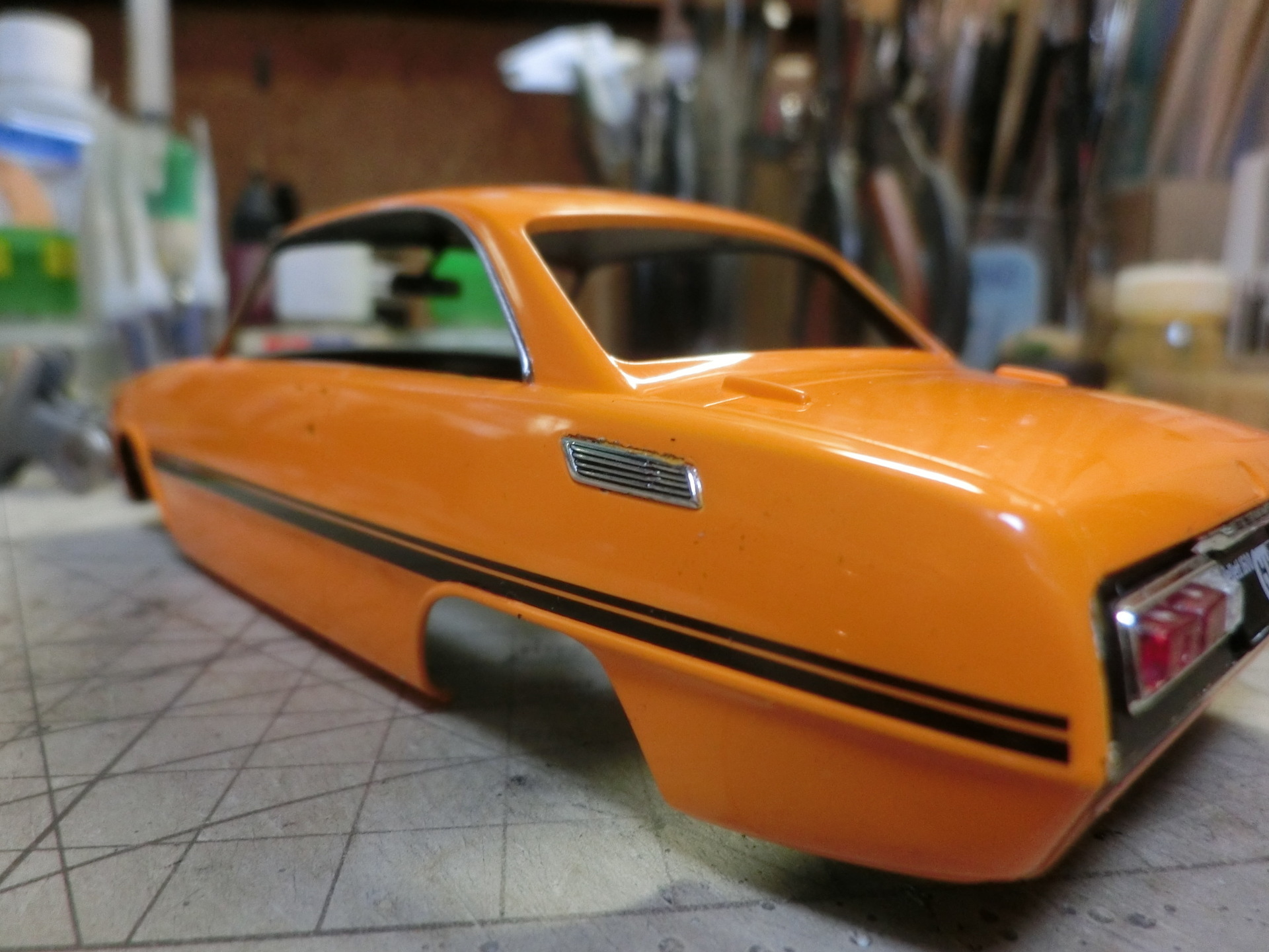 ハセガワ1/24 いすゞ ベレットGTR 制作記 9: 日の丸航空隊の模型日記