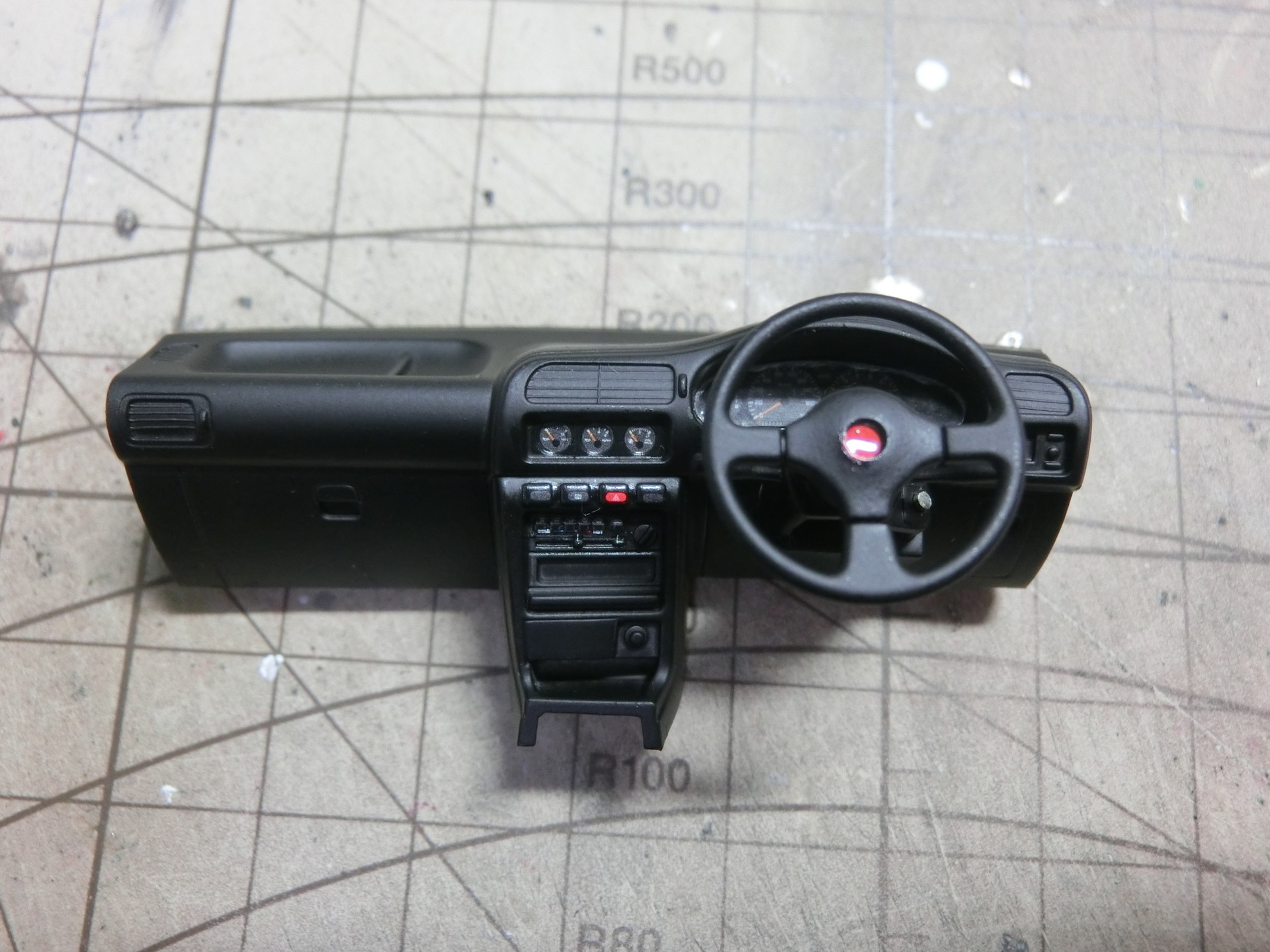 ハセガワ1/24 日産パルサーGTI-R 制作記 6: 日の丸航空隊の模型日記